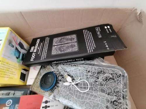 *FLASH FRIDAY DEALS*R30 FREIGHT**BULK LOT OF  UNTESTED ELECTRONICS*ONE BID FOR THE LOT*