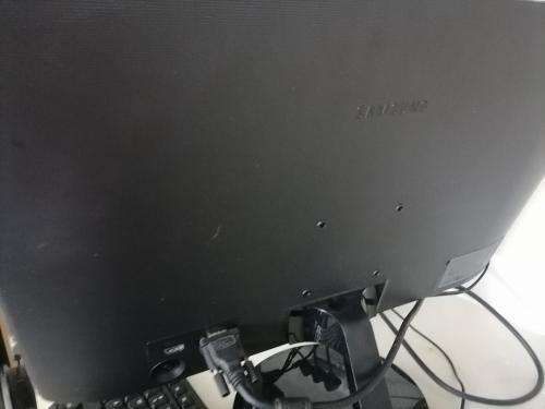 *FLASH FRIDAY DEALS*R30 FREIGHT*SAMSUNG S22F350 22` FHD SCREEN*WORKING/SCREEN FUZZY**
