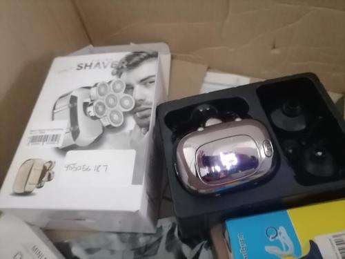 *AWESOME AUGUST DEAL*R30 FREIGHT*LUCKY DIP*BULK LOT OF UNTESTED ELECTRONICS ETC*ONE BID FOR THE LOT*