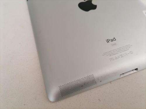 *LIQUIDATION ITEM*R30 FREIGHT* APPLE IPAD 3 1430 3G/WIFI 10` TABLET WITH CHARGER***