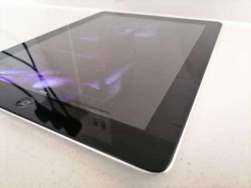 *LIQUIDATION ITEM*R30 FREIGHT* APPLE IPAD 3 1430 3G/WIFI 10` TABLET WITH CHARGER***
