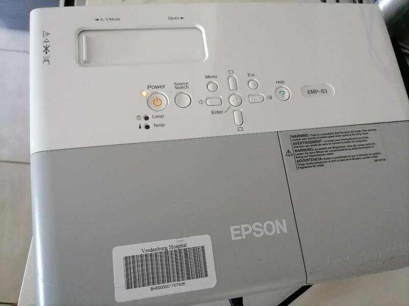**MONTH END MADNESS**EPSON EMP 83 LCD PROJECTOR*TOP QUALITY, WORKING 100%**