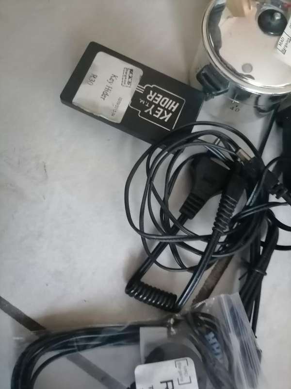 *SHOP CLOSURE*R30 FREIGHT*BULK LOT OF ELECTRONICS,GADGETS,LIGHTS,TIMERS ETC ETC**