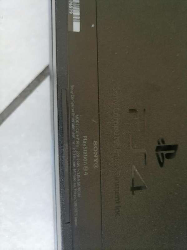 *AWESOME DEAL*R30 FREIGHT*AWESOME UNIT*SONY PS4 SLIM WITH 2 CONTROLLS/DOC STATION GAMES ETC**
