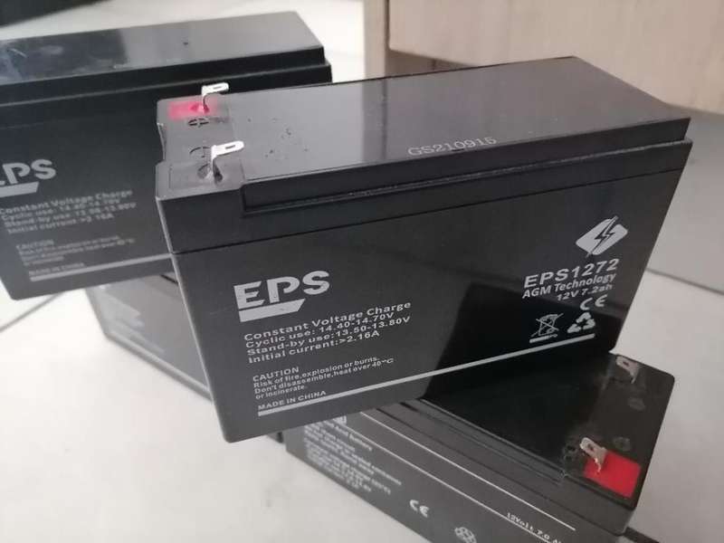 *BOKKE DAY DEALS*R30 FREIGHT*LOT OF 4 X 12V7AH BATTERIES*ONE BID FOR ALL 4**UNTESTED**