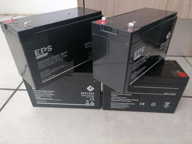 *BOKKE DAY DEALS*R30 FREIGHT*LOT OF 4 X 12V7AH BATTERIES*ONE BID FOR ALL 4**UNTESTED**