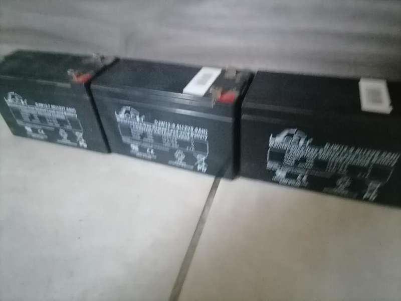 *GRAB THIS DEAL*R30 FREIGHT*LOT OF 6 BATTERIES*ONE BID FOR ALL 6*UNTESTED**