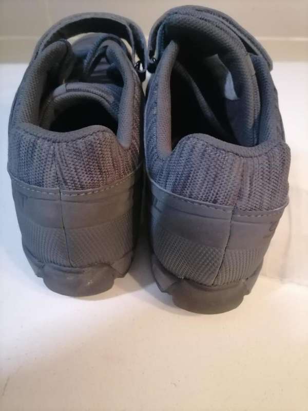 *FRESH FRIDAY DEALS*LIKE NEW SCOTT TRAIL 10.5 CYCLING SHOES WITHH DETACHABLE KLEETS#R2000 RETAIL**