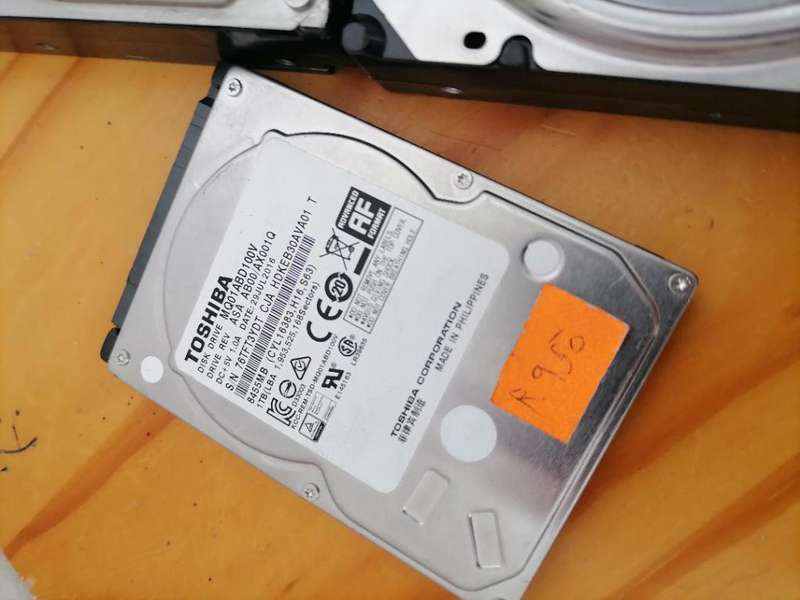 *COMPUTER SHOP LIQUIDATION*LOT OF NEW AND USED PC AND LAPTOP HARD DRIVES*ONE BID FOR LOT**