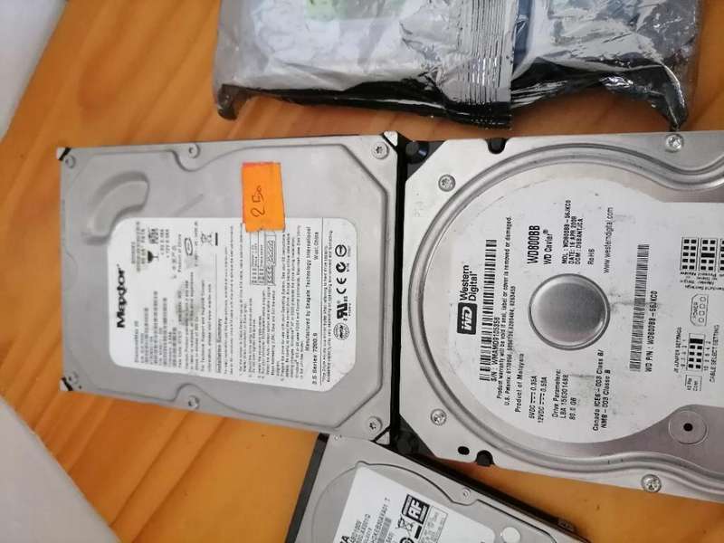 *COMPUTER SHOP LIQUIDATION*LOT OF NEW AND USED PC AND LAPTOP HARD DRIVES*ONE BID FOR LOT**