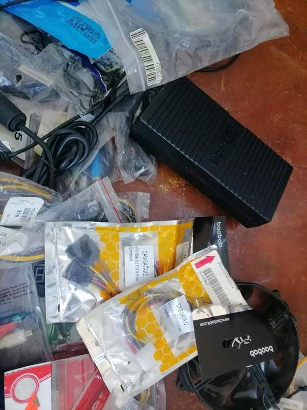 *COMPUTER SHOP LIQUIDATION*HUGE LOT OF NEW AND USED PC CABLES,ADAPTERS AND LOTS MORE