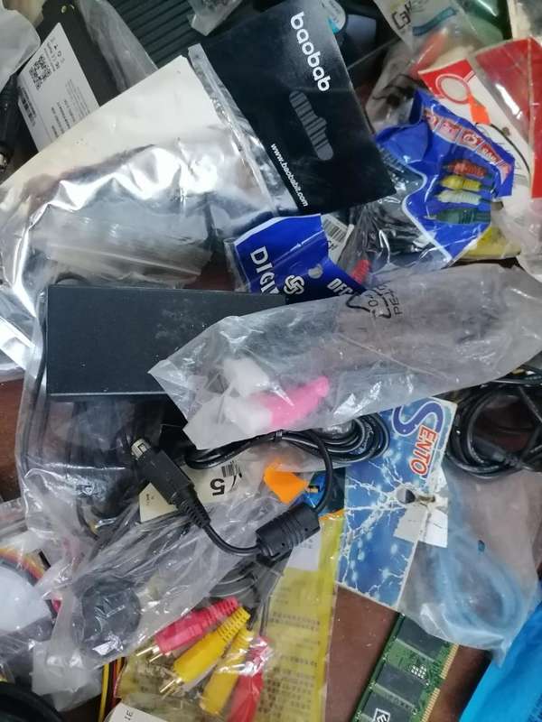 *COMPUTER SHOP LIQUIDATION*HUGE LOT OF NEW AND USED PC CABLES,ADAPTERS AND LOTS MORE