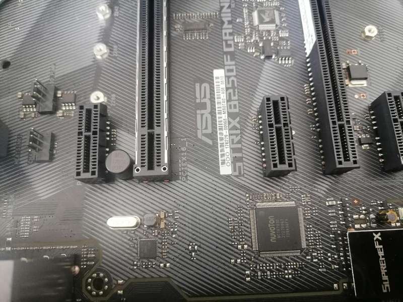 *FLASH FRIDAY DEAL*R30 FREIGHT*ASUS ROG STRIX B250 GAMING MOTHERBOARD*UNTESTED*