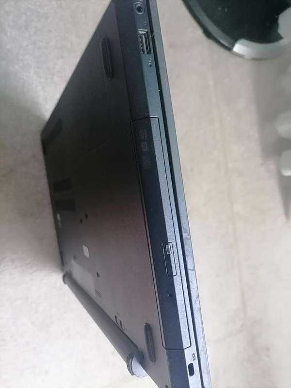 *TOP SPEC LAPTOP*I7 5TH GEN LENOVO E50, 8GB RAM 1TB HDD, W10,WIFI ETC**R11 000 RETAIL ON BOBSHOP*
