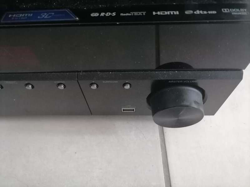 **EASTER SPECIAL*SHERWOOD R-607 AMPLIFIER PLUS 6 YAMAHA SPEAKERS AND REMOTE*WORKING**