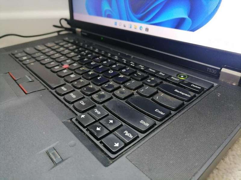 I7 3RD GEN LENOVO THINKPAD T530, 1TB HDD,8GB RAM,CHARGER