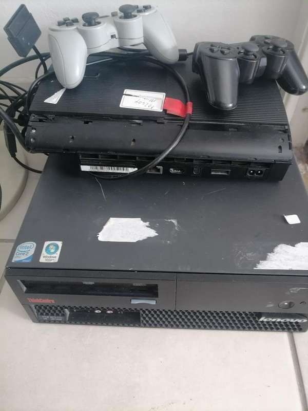 SONY PS3 +2 CONTROLLERS+LENOVO PC*UNTESTED