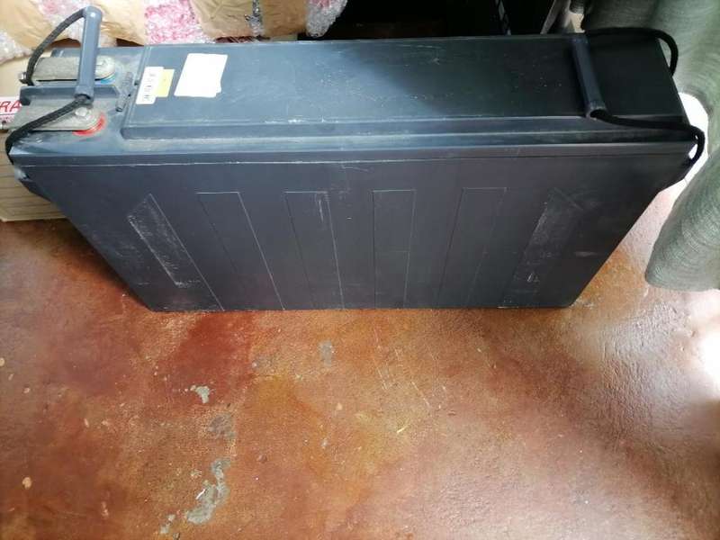 NARADA ACME-T 12V 200AH INVERTER/UPS BATTER*HAS POWER