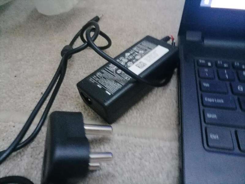 I5 DELL VOSTRO  LAPTOP,8GB RAM, 500GB HDD*,GHARGER