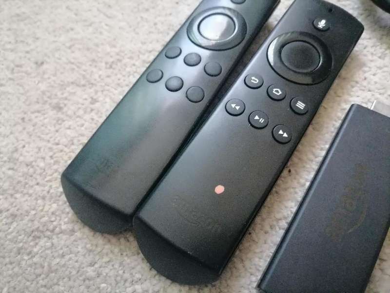 2 X AMAZON FIRESTICKS WITH REMOTE AND POWER CORDS