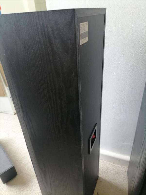 SONY DH500 FULL SURROUND SOUND SYSTEM WITH REMOTE/AMP,POWERED SUB