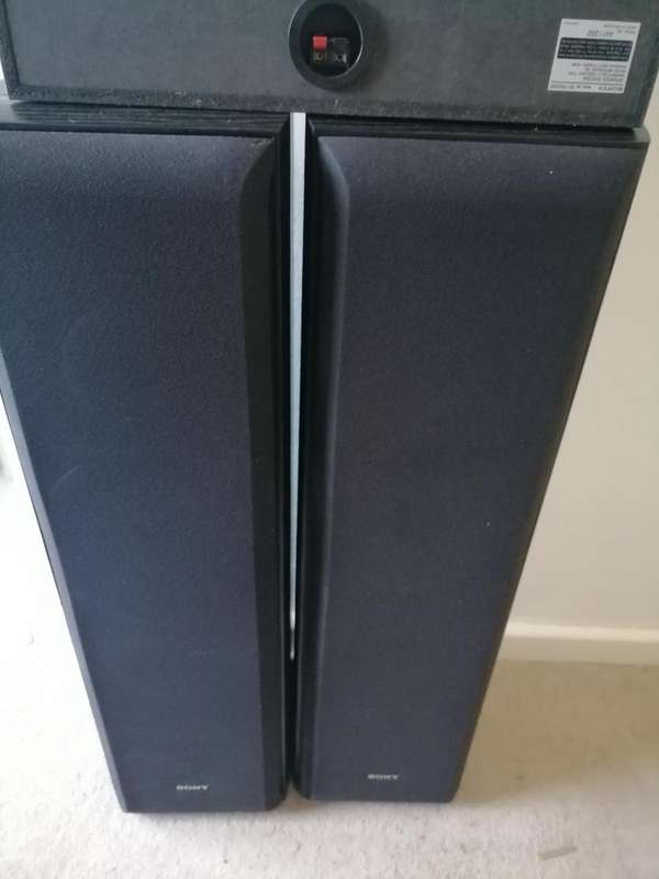SONY DH500 FULL SURROUND SOUND SYSTEM WITH REMOTE/AMP,POWERED SUB