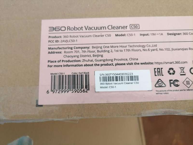 360 ROBOT VACUUM/MOP C50 WITH REMOTE IN BOX WITH CHARGING STATION ETC