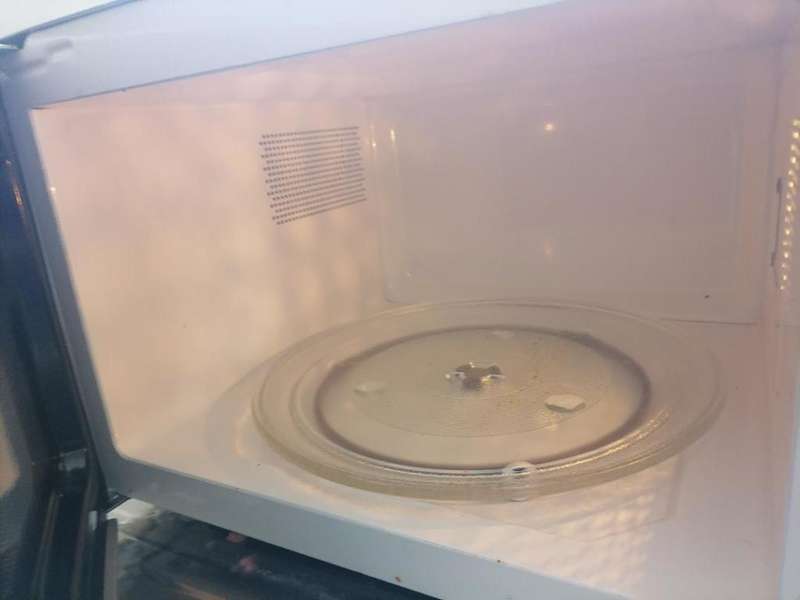 LOGIC 30L MICROWAVE