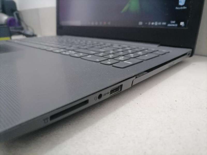 LIGHTENING FAST LENOVO V130 I5 8TH GEN 512NVME HDD,8GB RAM, BATTERY 100%
