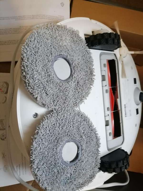 XIOMI MI ROBOT SMART VAC/MOP S10+ IN BOC WITH CHARGING STATION ATTACHMENTS , OVER R10 000 ON BOBSHOP