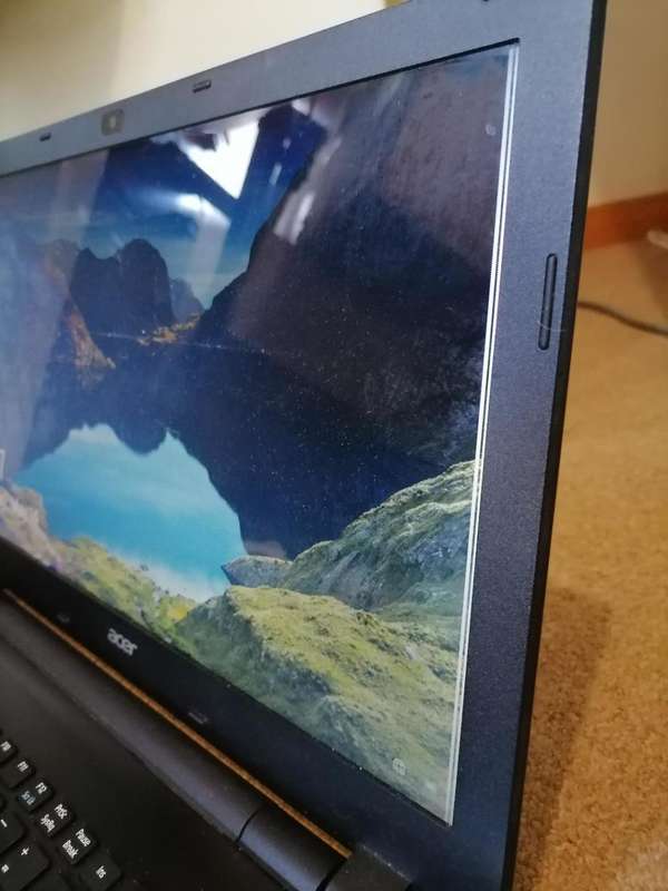 i5 ACER ASPIRE 4th GEN, E5-571 LAPTOP.250GB SSD,BATTERY 100%,CHARGER INCL,