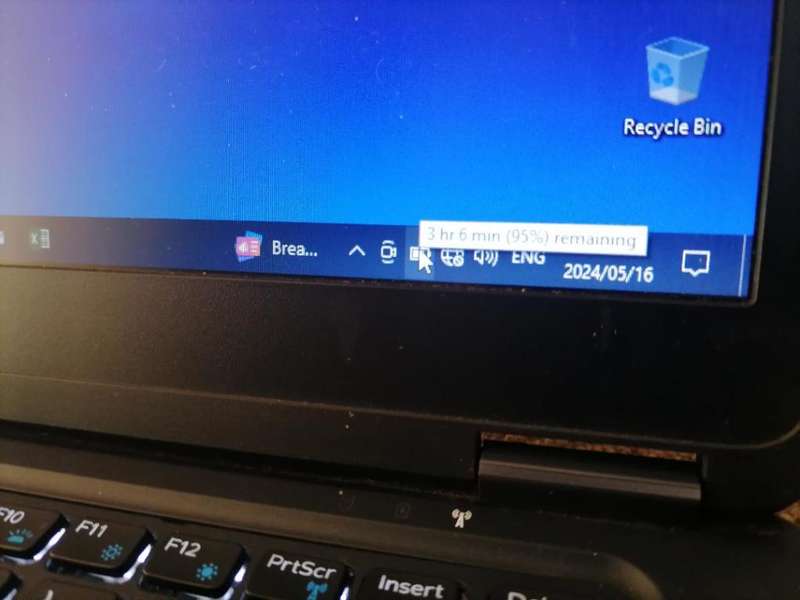 i5 DELL LATITUDE E7450 5TH GEN,4GB RAM,500GB HDD,BACKLIT KEYBOARD,BATTERY 100%,ORIGINAL CHARGER