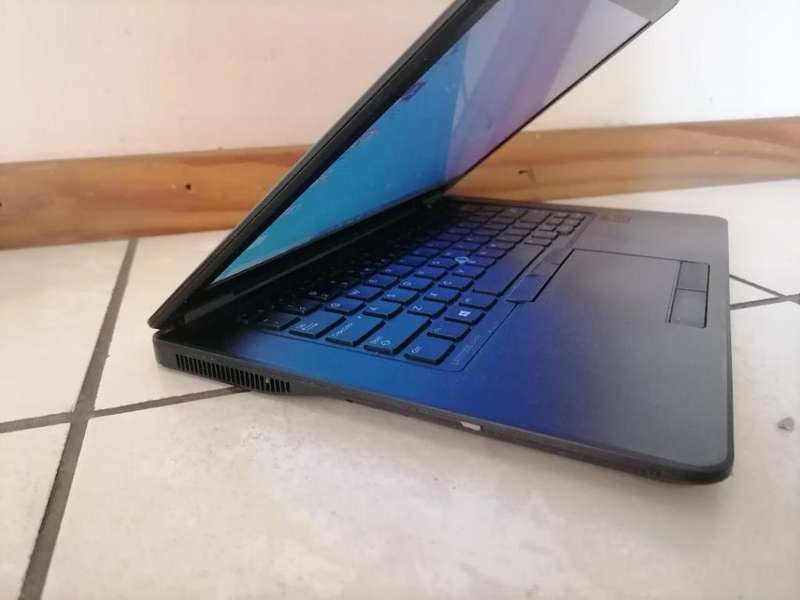 i5 DELL LATITUDE E7450 5TH GEN, 8GB RAM, 500GB HDD, BATTERY 100%,W10/OFFICE ORIGINAL CHARGER
