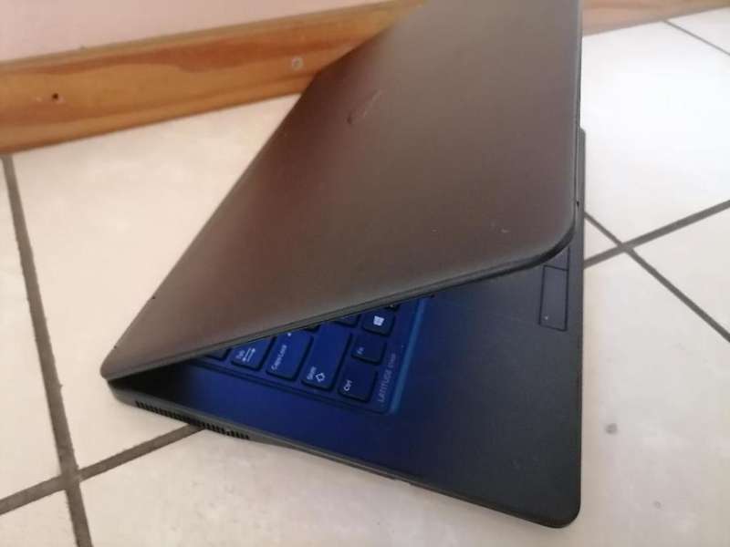 i5 DELL LATITUDE E7450 5TH GEN, 8GB RAM, 500GB HDD, BATTERY 100%,W10/OFFICE ORIGINAL CHARGER