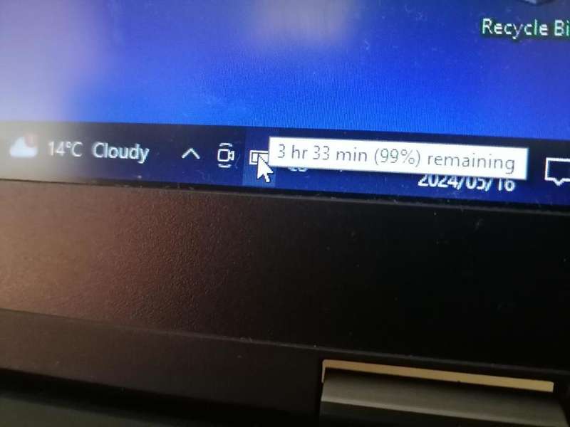 i5 DELL LATITUDE E7450 5TH GEN, 8GB RAM, 500GB HDD, BATTERY 100%,W10/OFFICE ORIGINAL CHARGER