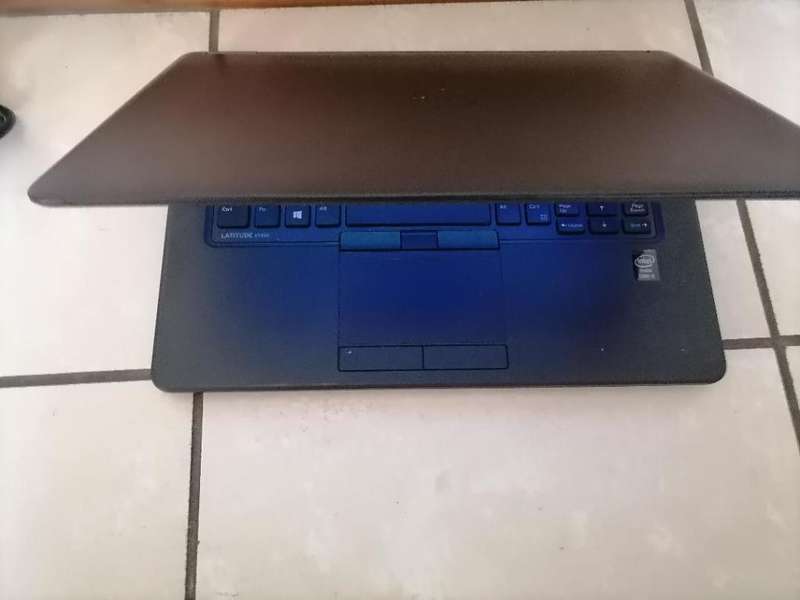 i5 DELL LATITUDE E7450 5TH GEN, 8GB RAM, 500GB HDD, BATTERY 100%,W10/OFFICE ORIGINAL CHARGER