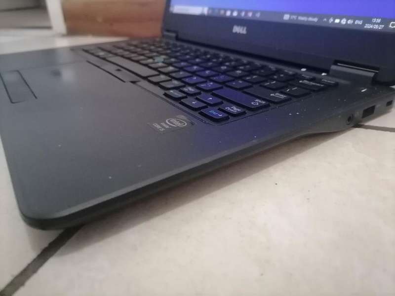 EXCELLENT i5 DELL LATITUDE E7450 5TH GEN ,4GB RAM,500GB HDD, BATTERY 100%,CHARGER INCL