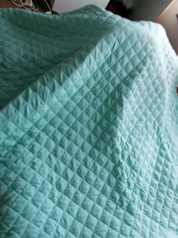 LOT OF 4 X DUVET/COMFORTERS. ONE BID FOR THE LOT**
