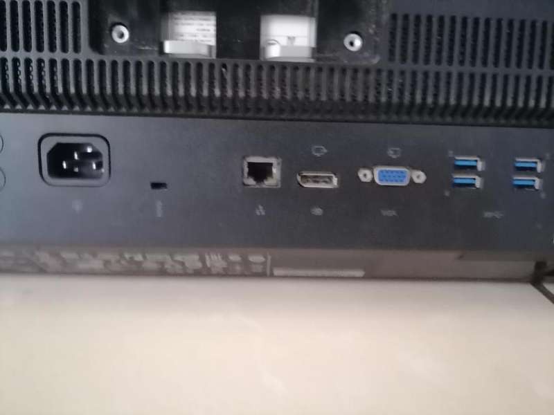 I7 LENOVO 24 INCH  4TH GEN ALL IN 1 PC.*SOLD AS IS