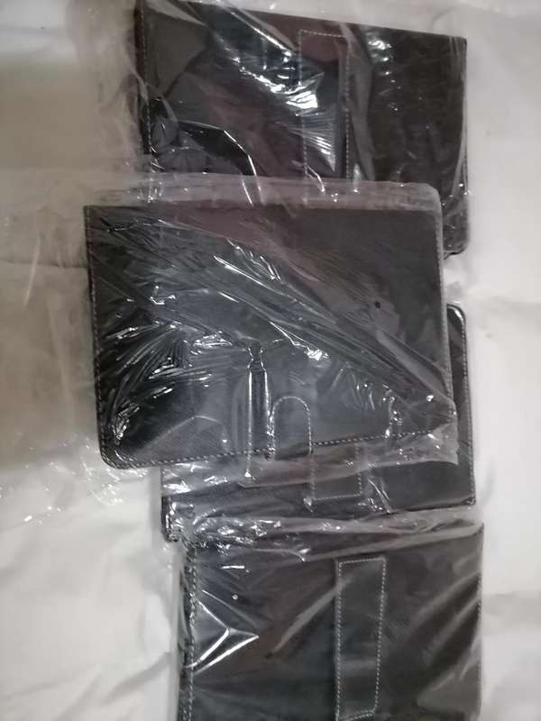 5 X BRAND NEW VOLKANO 10` TABLET POUCHES WITH KEYBOARD AND BUILT IN STAND*ONE BID FOR 5**