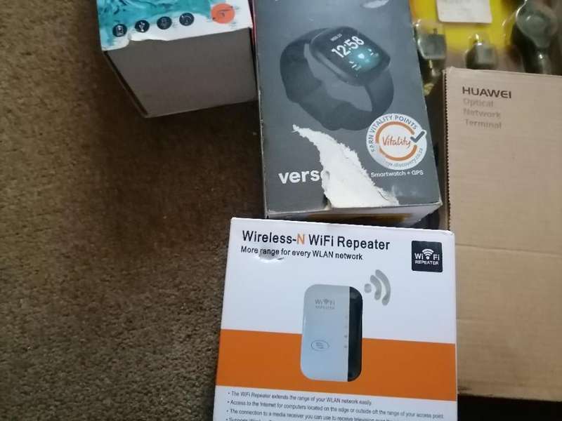 BULK LOT OF ELECTRONICS