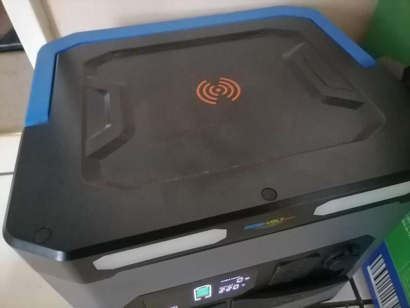 *DECEASED ESTATE*MOBI-VOLT MICRO 1KW POWERSTATION IN BOX*POWERFULL MACHINE*R16 000 RETAIL*