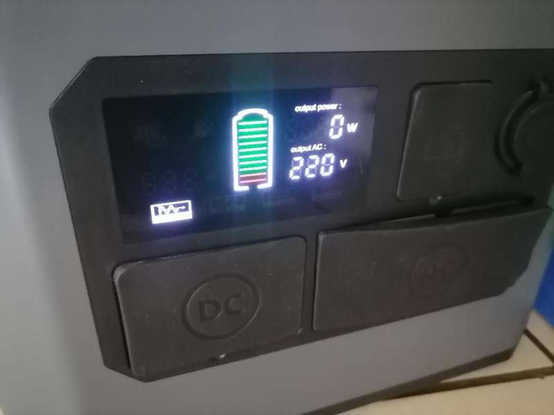 *DECEASED ESTATE*MOBI-VOLT MICRO 1KW POWERSTATION IN BOX*POWERFULL MACHINE*R16 000 RETAIL*