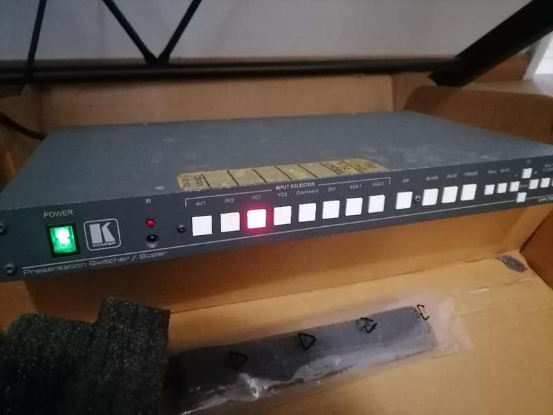 *LIQUIDATION ITEM*Kramer VP-724xl ProScale Presentation Scaler/Switcher in box with remote,psu etc