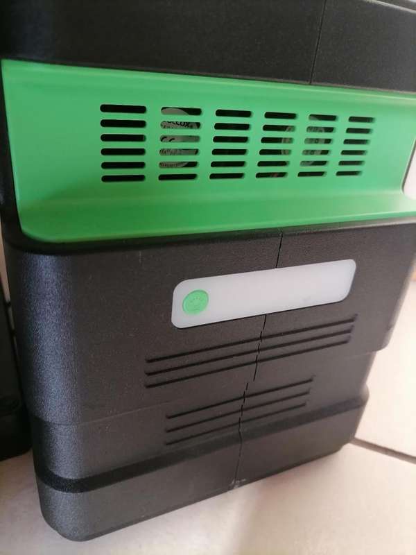 *TOP OF RANGE**GIZZU 888 ULTRA HERO POWER STATION WITH ACCESSORIES*R15 000 RETAIL*