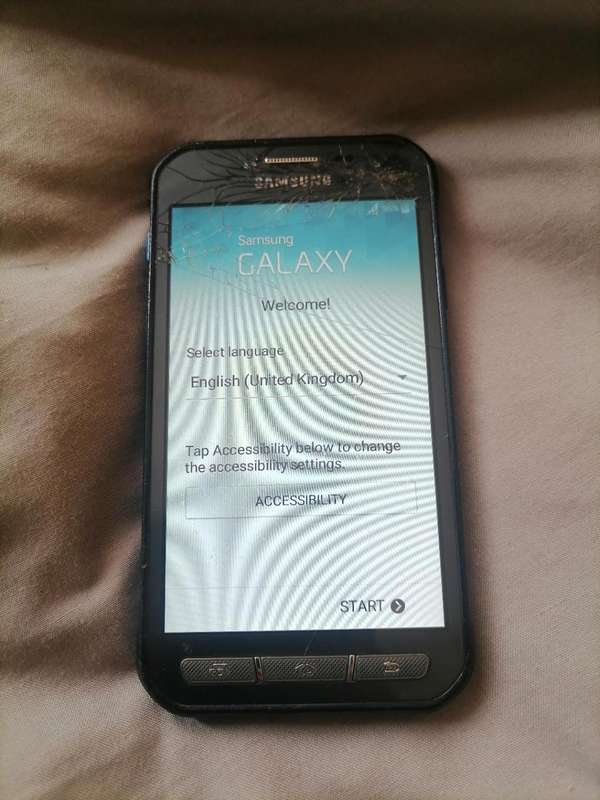 SAMSUNG XCOVER 3