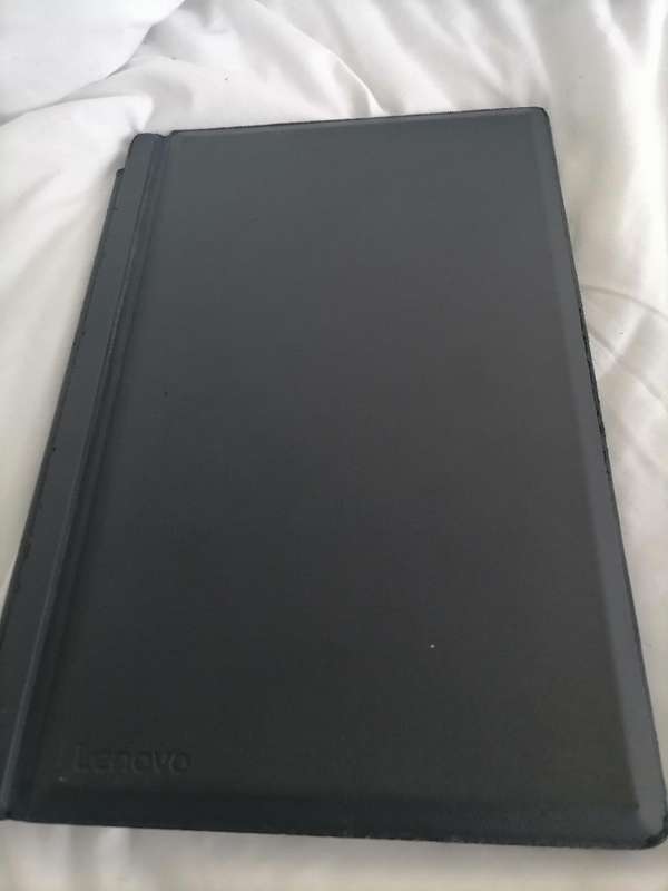 LENOVO MIIX520-121KB i7 8th GENERATION TABLET WITH KEYBOARD