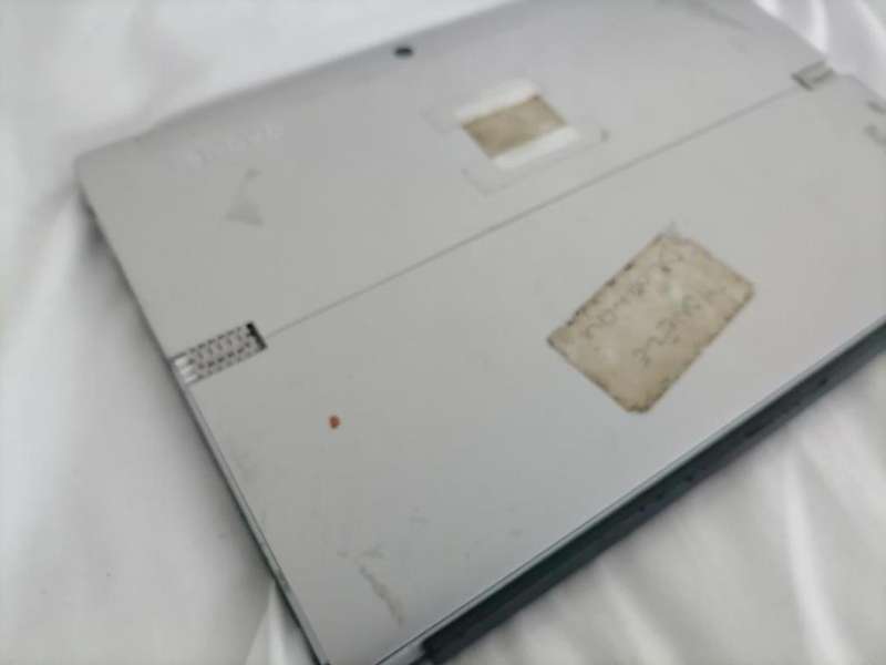 LENOVO MIIX520-121KB i7 8th GENERATION TABLET WITH KEYBOARD