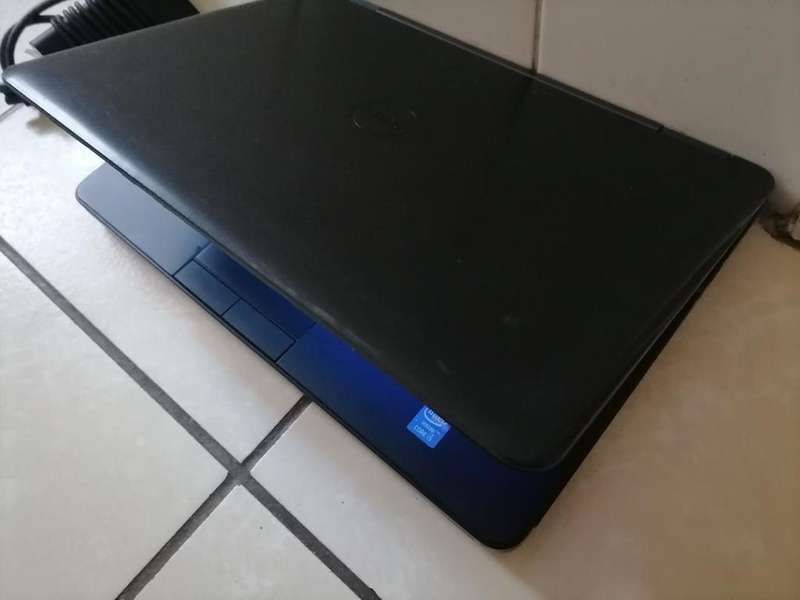 *I5 4TH GEN DELL LATITUDE E5440 LAPTOP,4GB RAM, 500GB HDD,SIM CARD SLOT,CHARGER**