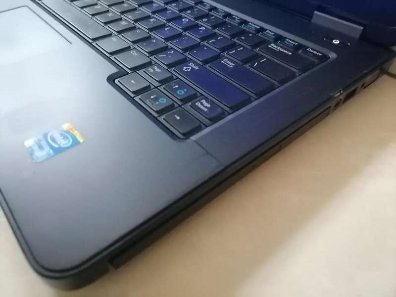 *I5 4TH GEN DELL LATITUDE E5440 LAPTOP,4GB RAM, 500GB HDD,SIM CARD SLOT,CHARGER**